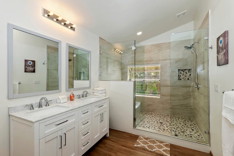 Cabins (United States of America, Big Bear Lake, California)