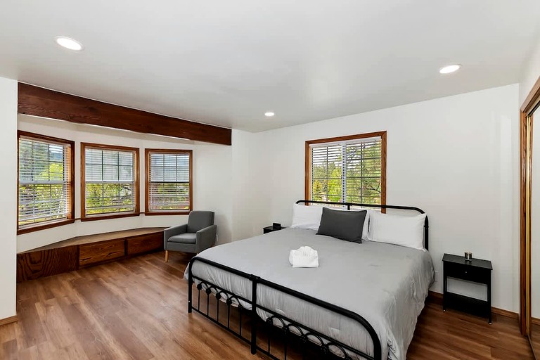 Cabins (United States of America, Big Bear Lake, California)