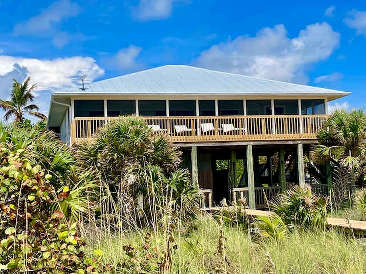 Spacious Beachfront House with Panoramic Gulf Views on Little Gasparilla Island, Florida