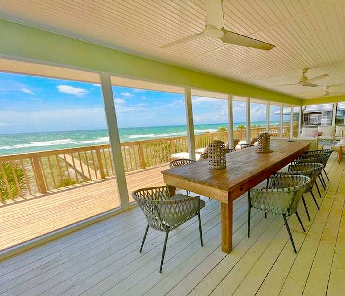 Spacious Beachfront House with Panoramic Gulf Views on Little Gasparilla Island, Florida
