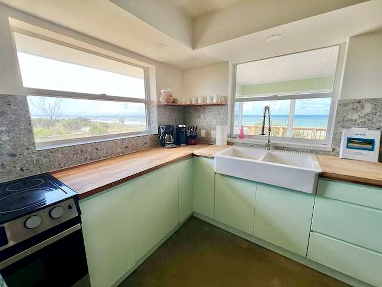 Spacious Beachfront House with Panoramic Gulf Views on Little Gasparilla Island, Florida