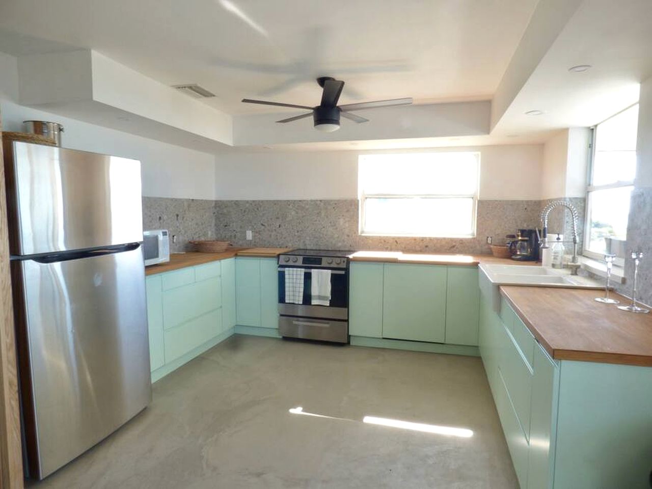 Spacious Beachfront House with Panoramic Gulf Views on Little Gasparilla Island, Florida