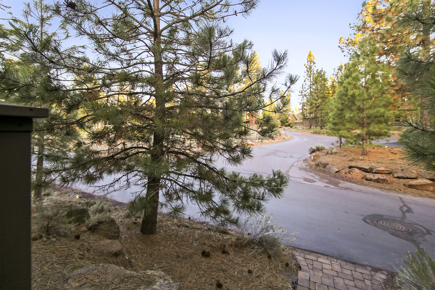 Luxury Family Resort Cabin with Pool, Hot Tub, and Deschutes River Trail Access in Bend, Oregon