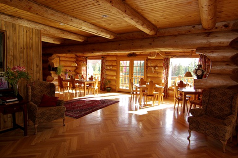 Nature Lodges (Big Creek, British Columbia, Canada)