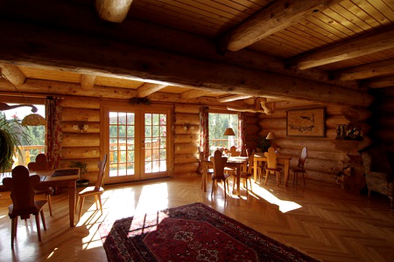 Nature Lodges (Big Creek, British Columbia, Canada)