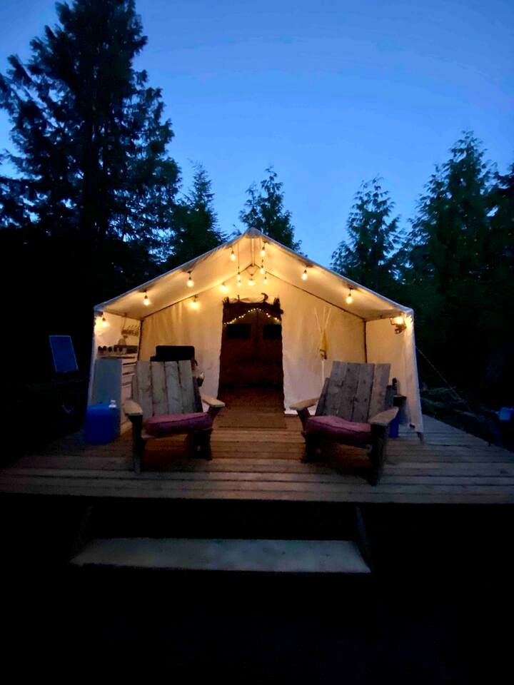 Big Glamping Tent Nestled in Nature on Large Deck, Halfmoon Bay, British Columbia