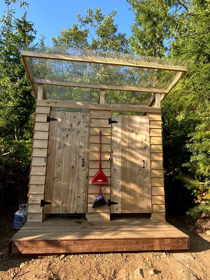 Big Glamping Tent Nestled in Nature on Large Deck, Halfmoon Bay, British Columbia