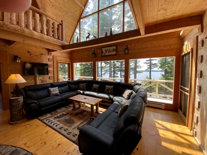 Cabins (United States of America, Beaver Cove, Maine)