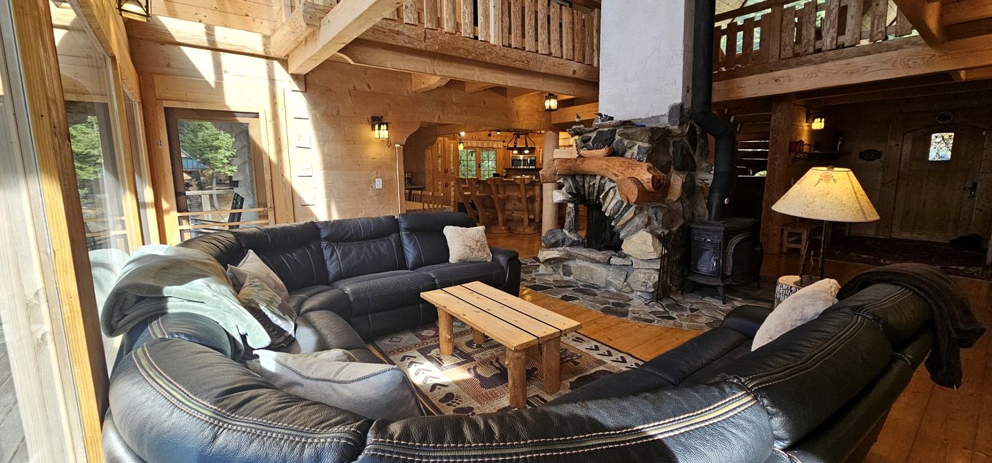 Rustic Luxury Retreat with Panoramic Lake & Mountain Views in Beaver Cove, Maine