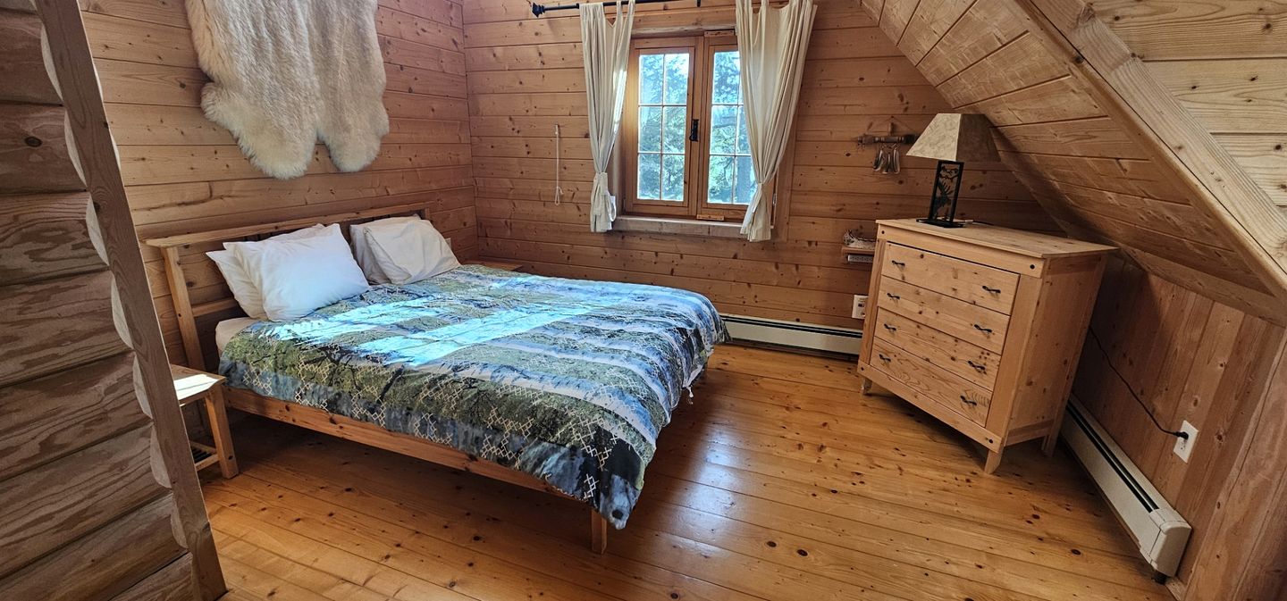 Rustic Luxury Retreat with Panoramic Lake & Mountain Views in Beaver Cove, Maine