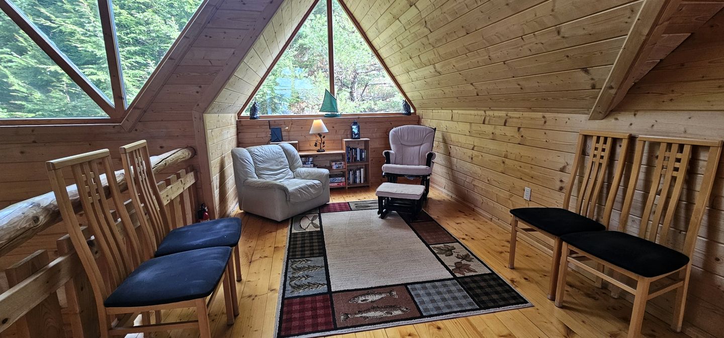 Rustic Luxury Retreat with Panoramic Lake & Mountain Views in Beaver Cove, Maine