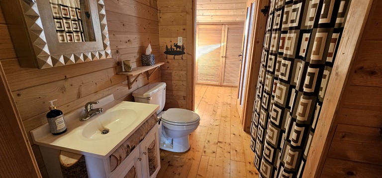 Cabins (United States of America, Beaver Cove, Maine)