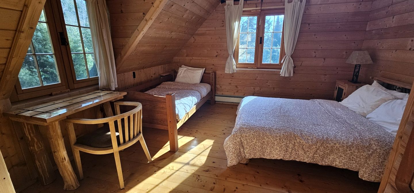 Rustic Luxury Retreat with Panoramic Lake & Mountain Views in Beaver Cove, Maine