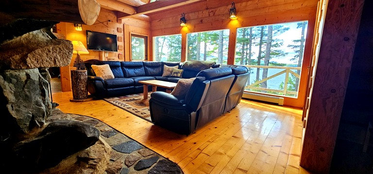 Cabins (United States of America, Beaver Cove, Maine)