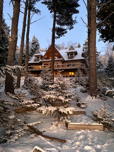 Cabins (United States of America, Beaver Cove, Maine)