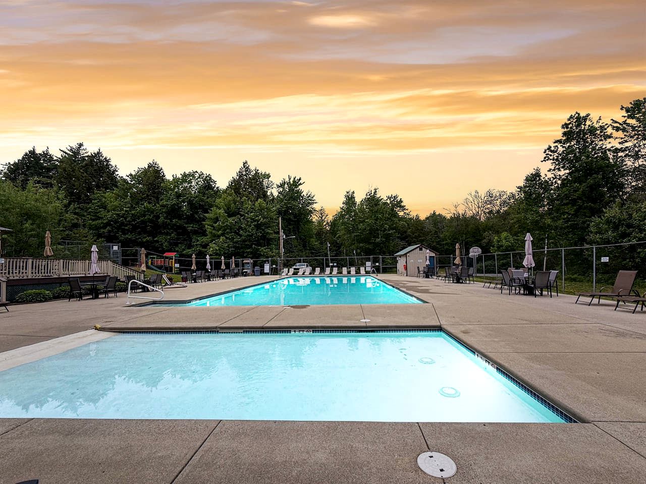 Modern Cottage Retreat Near Pleasant Mountain in Bridgton, Maine