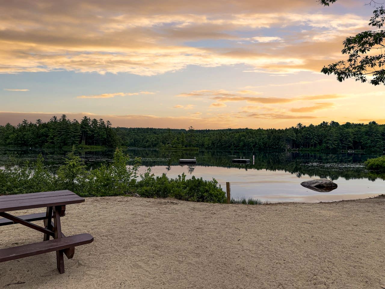 Modern Cottage Retreat Near Pleasant Mountain in Bridgton, Maine