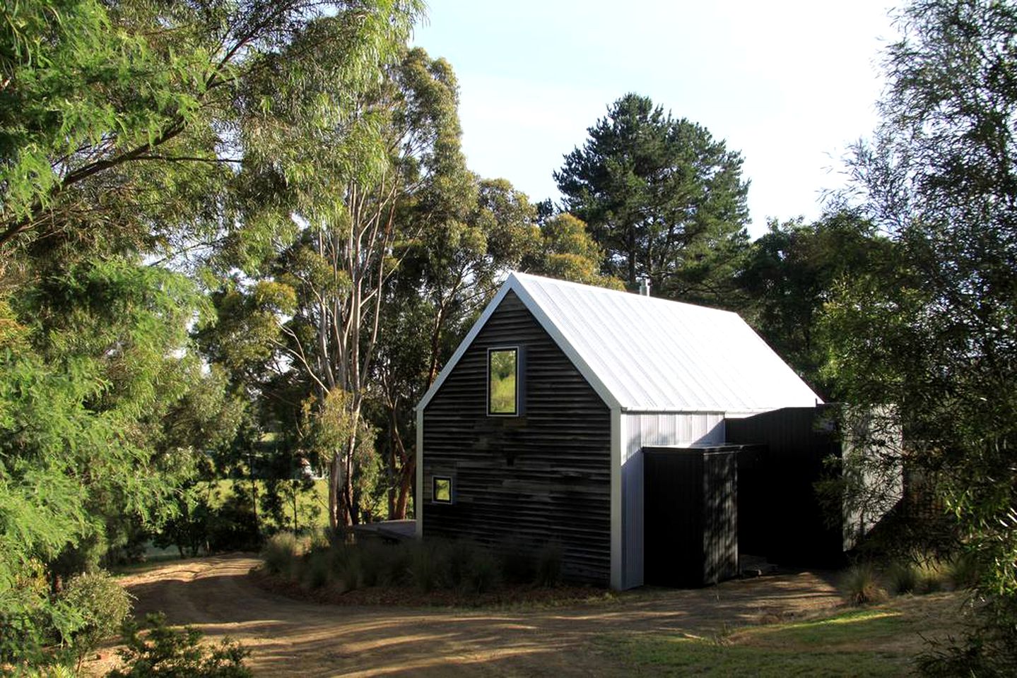 Unique Cottage Rental in a Peaceful Rural Setting in Huonville, Tasmania