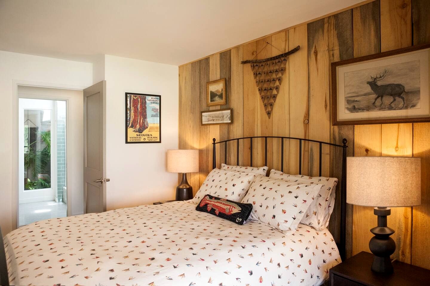 Stunning Riverfront Cabin Escape with Epic Mountain Views near Kernville, CA