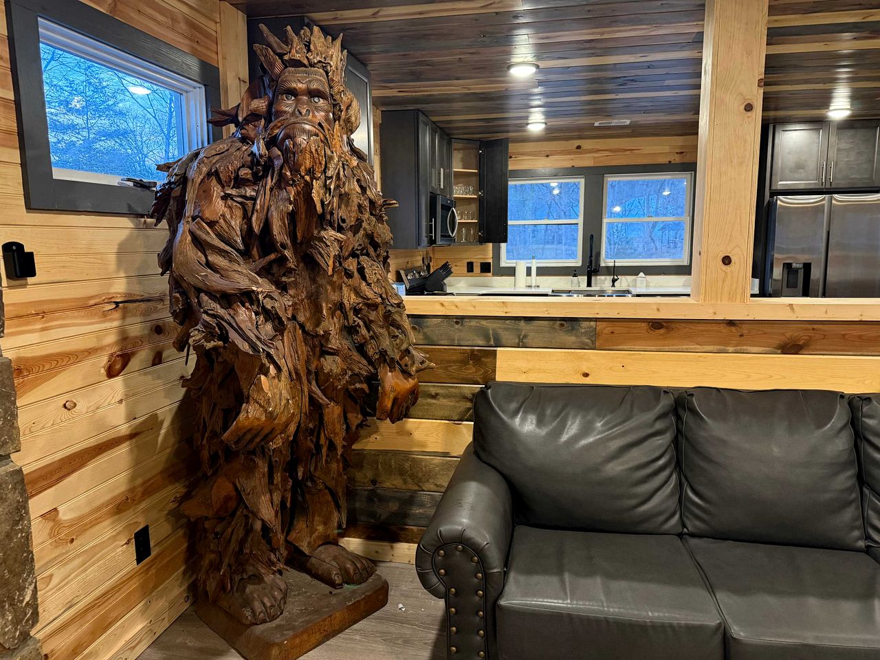 Rustic Cabin with Hot Tub, Game Room, and Smoky Mountain Views in Sevierville, Tennessee