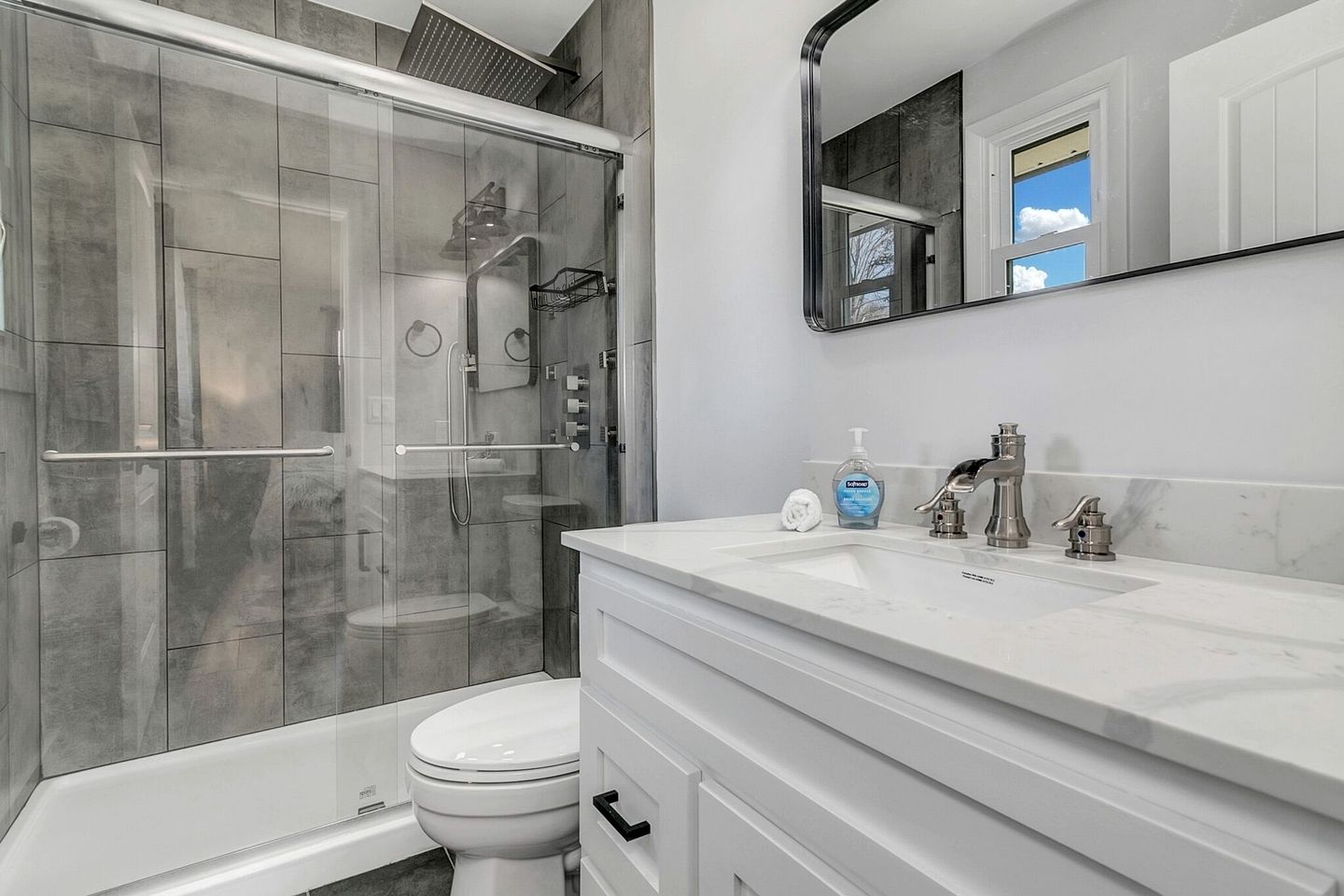 Cozy Mountain Retreat with Fire Pit and Large Yard, Located Near Downtown Marion, NC