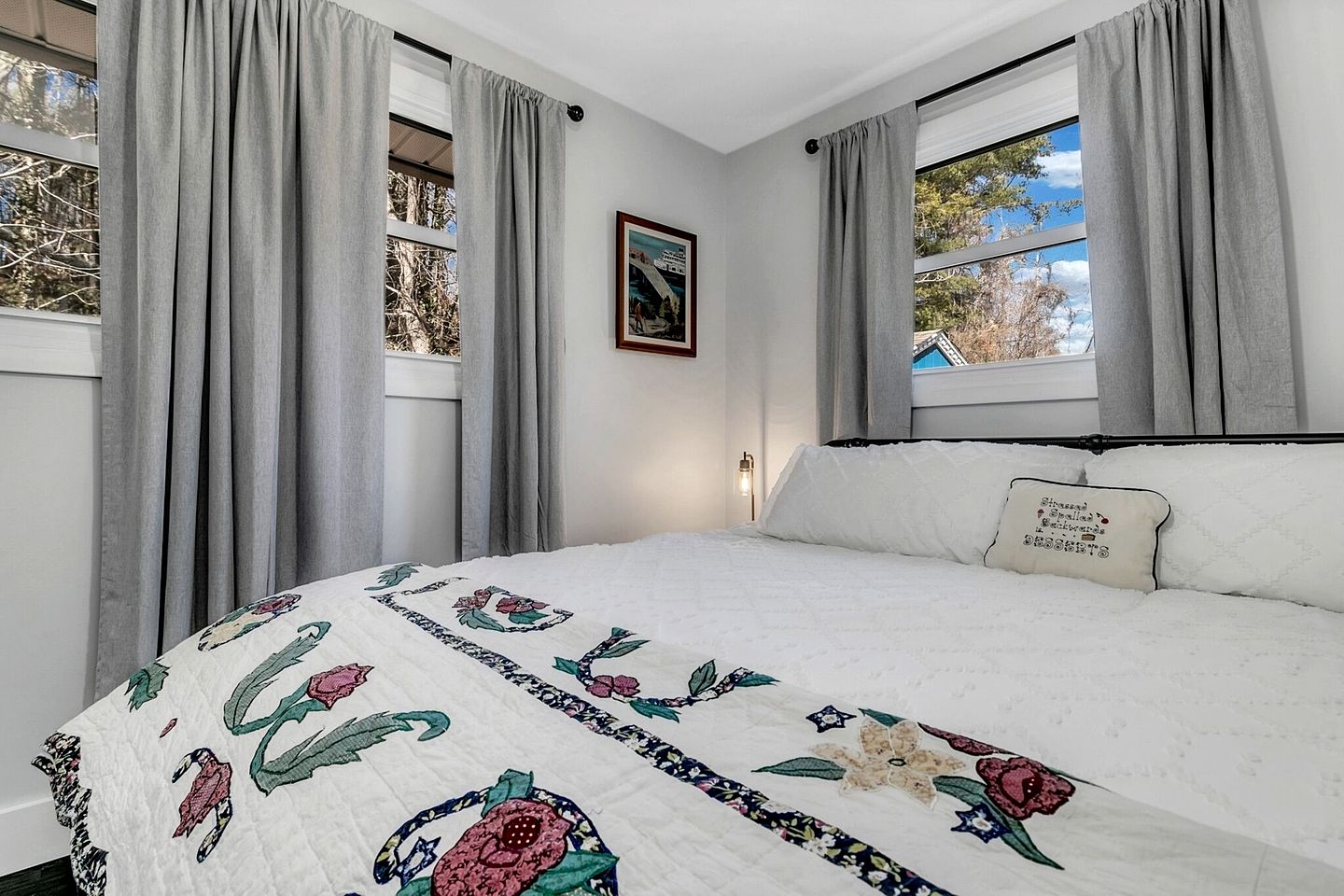 Cozy Mountain Retreat with Fire Pit and Large Yard, Located Near Downtown Marion, NC