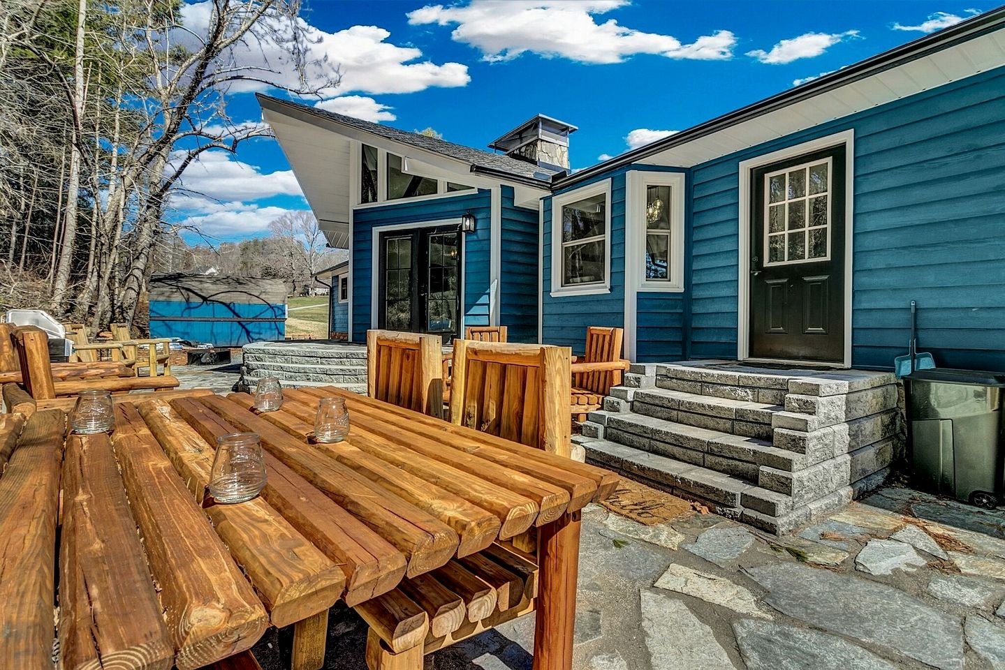 Cozy Mountain Retreat with Fire Pit and Large Yard, Located Near Downtown Marion, NC