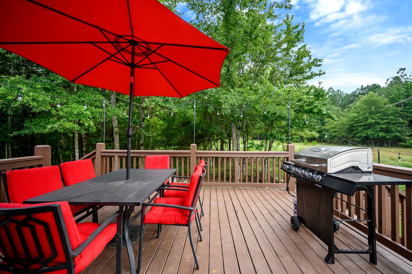 Breathtaking Cabin Nestled Amidst Trees and Barbecue Provided in Broken Bow, Oklahoma