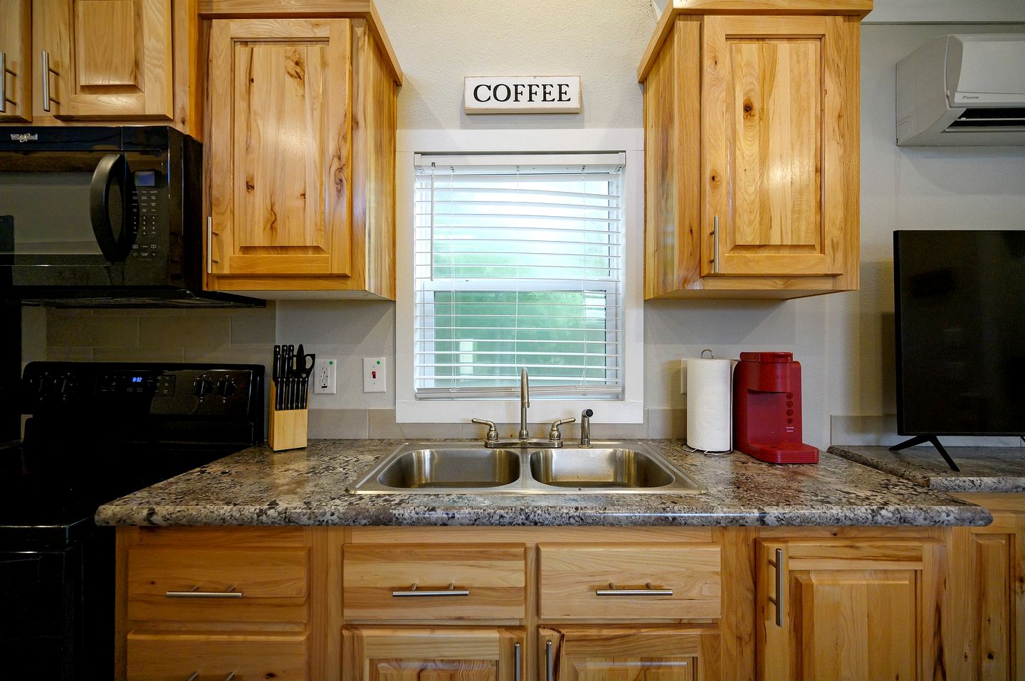 Breathtaking Cabin Nestled Amidst Trees and Barbecue Provided in Broken Bow, Oklahoma