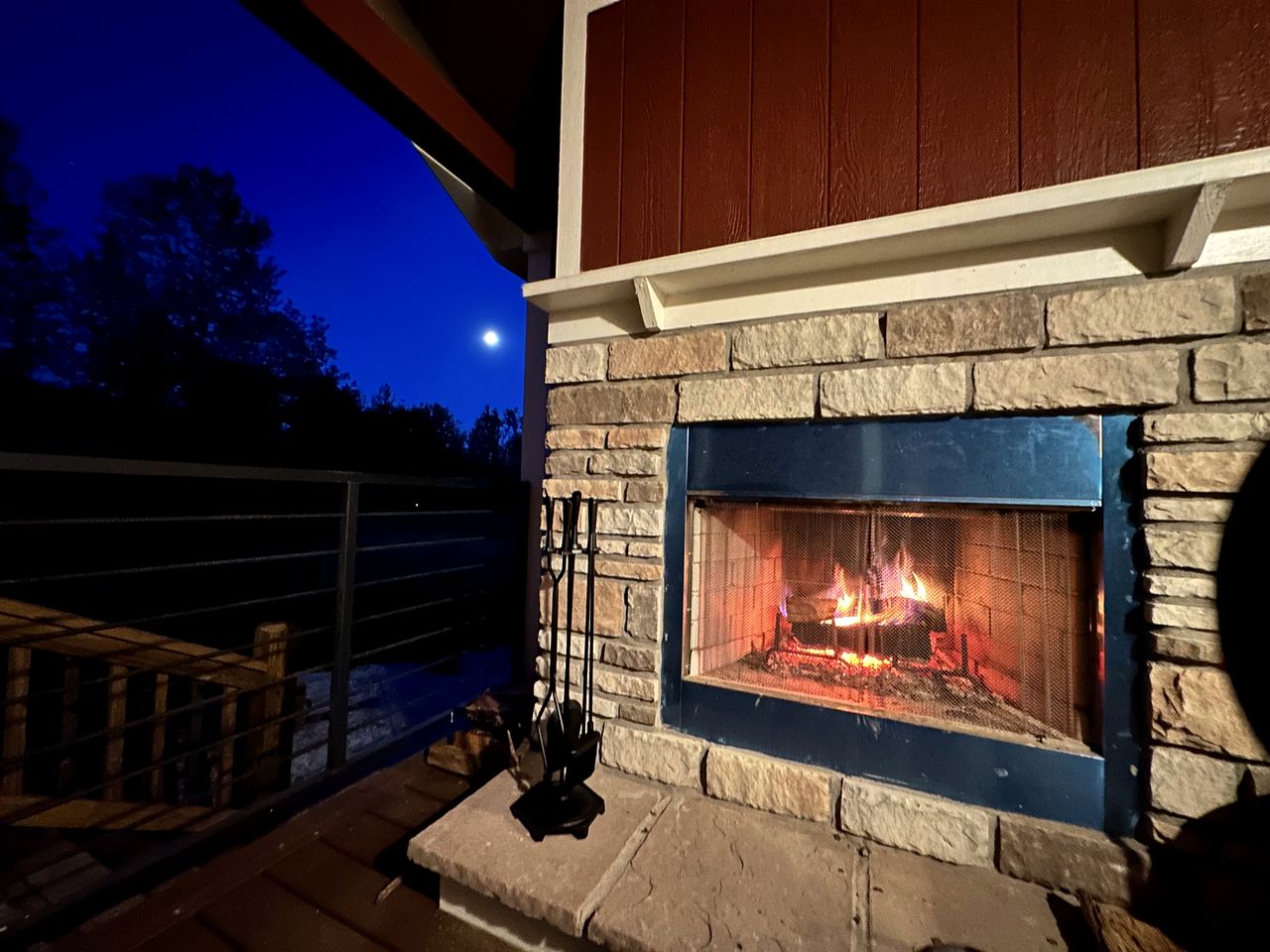 Breathtaking Cabin Nestled Amidst Trees and Barbecue Provided in Broken Bow, Oklahoma