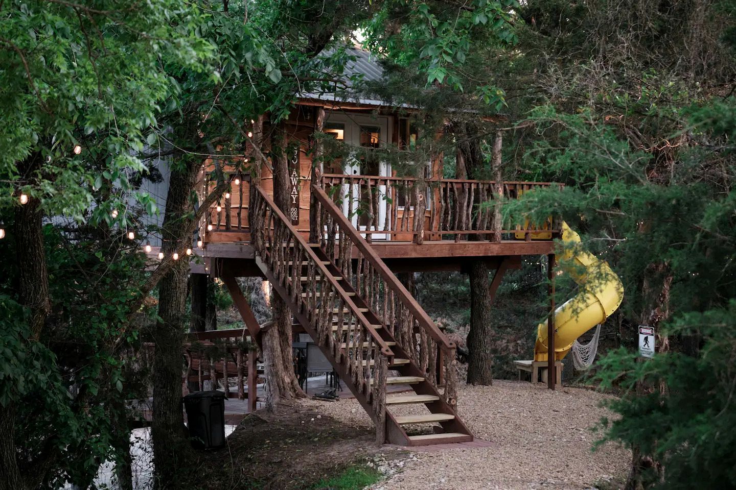 Enchanting Forest Treehouse Hideaway with Farm Activities near Bingham Creek in Forestburg, Texas