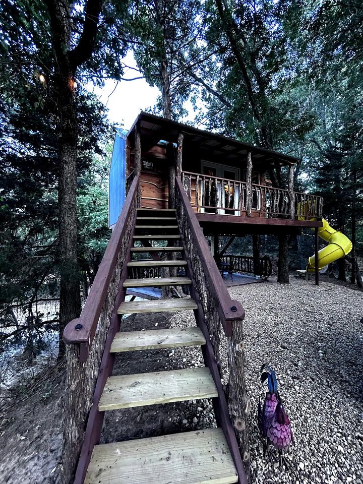 Enchanting Forest Treehouse Hideaway with Farm Activities near Bingham Creek in Forestburg, Texas