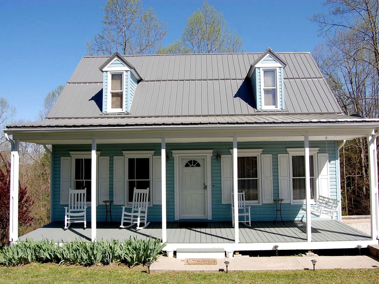 Beautiful Secluded Cottage in the Woods near the Red River Gorge in Kentucky