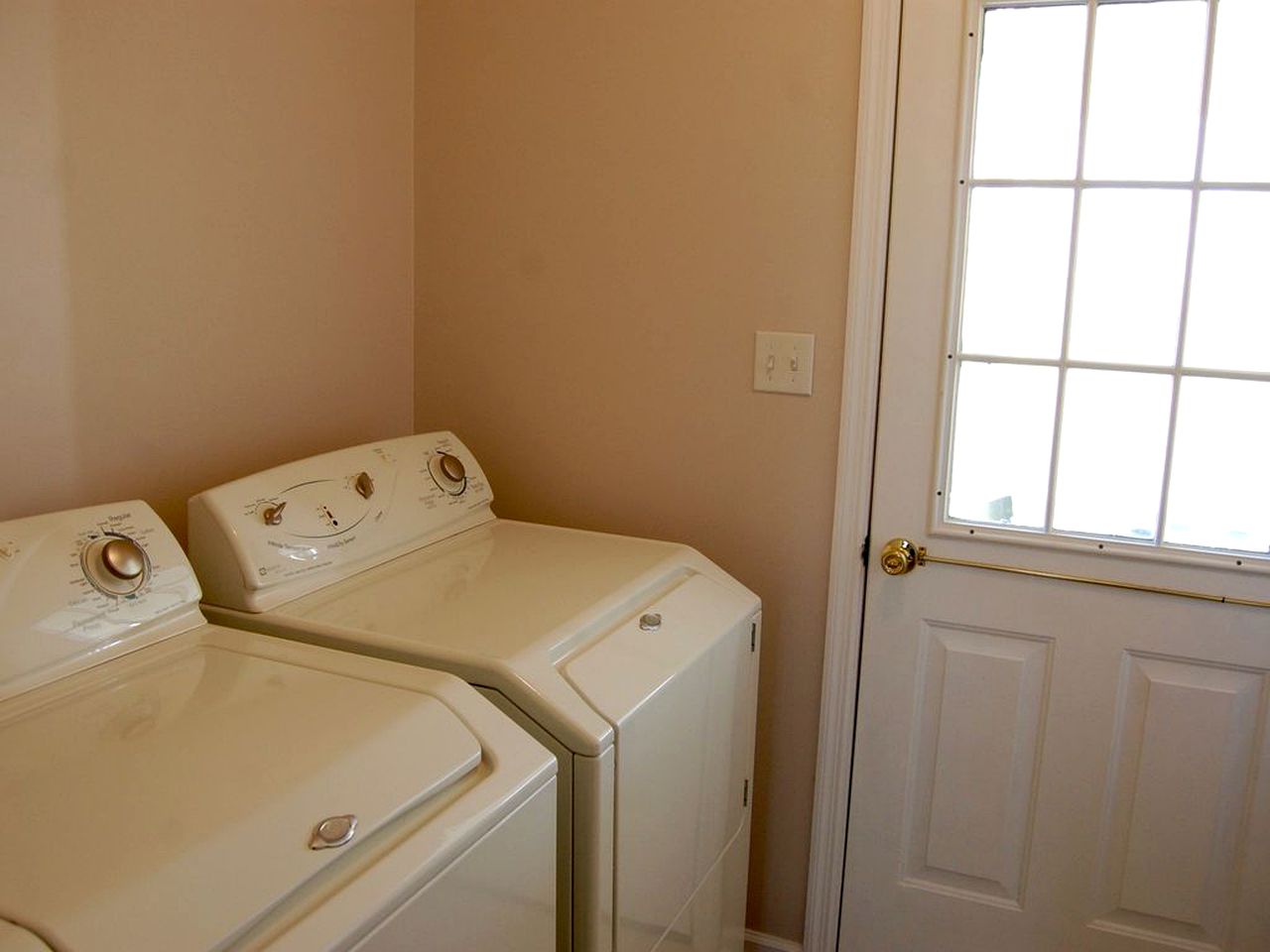 Beautiful Secluded Cottage in the Woods near the Red River Gorge in Kentucky