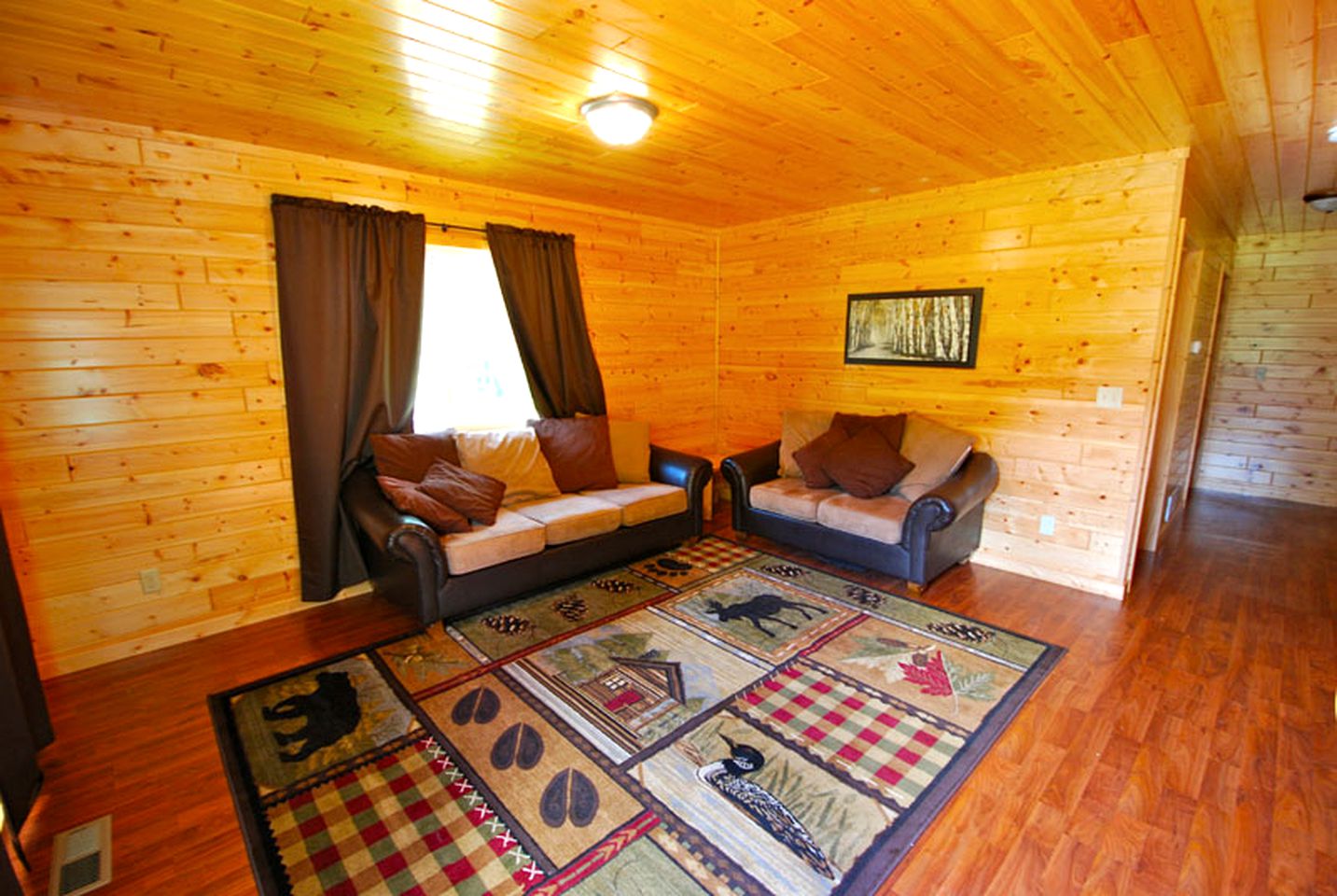 Wheelchair-Friendly Cabin Vacation with Wooden Interior on Pelican Lake, Minnesota