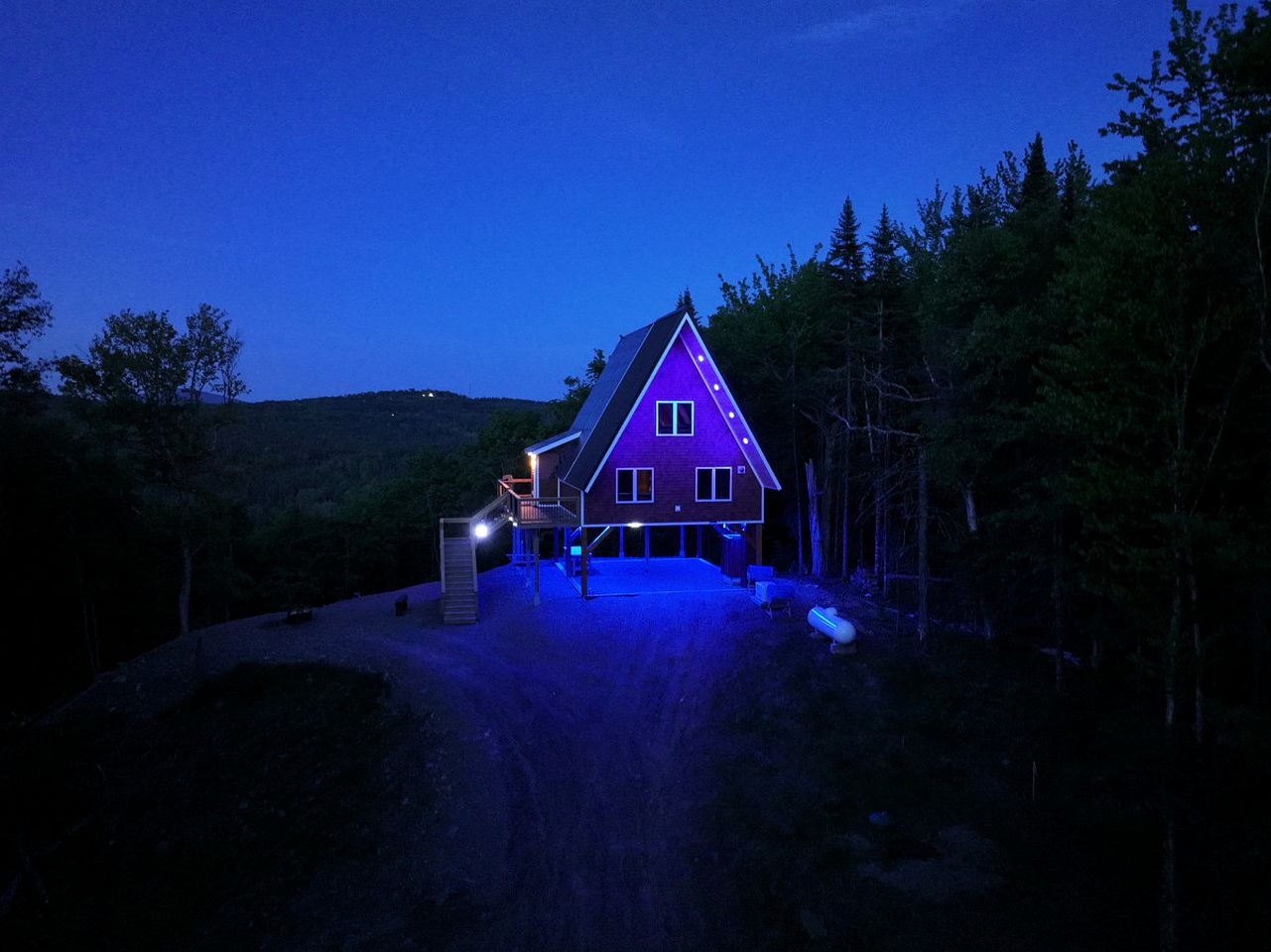 Luxurious A-Frame Cabin Nestled Among Spectacular Nature in New Hampshire