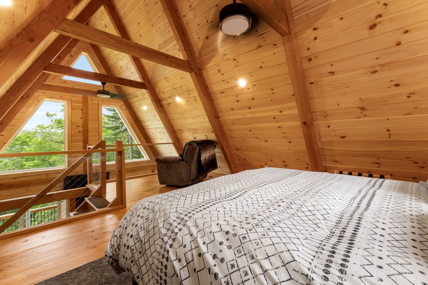Luxurious A-Frame Cabin Nestled Among Spectacular Nature in New Hampshire