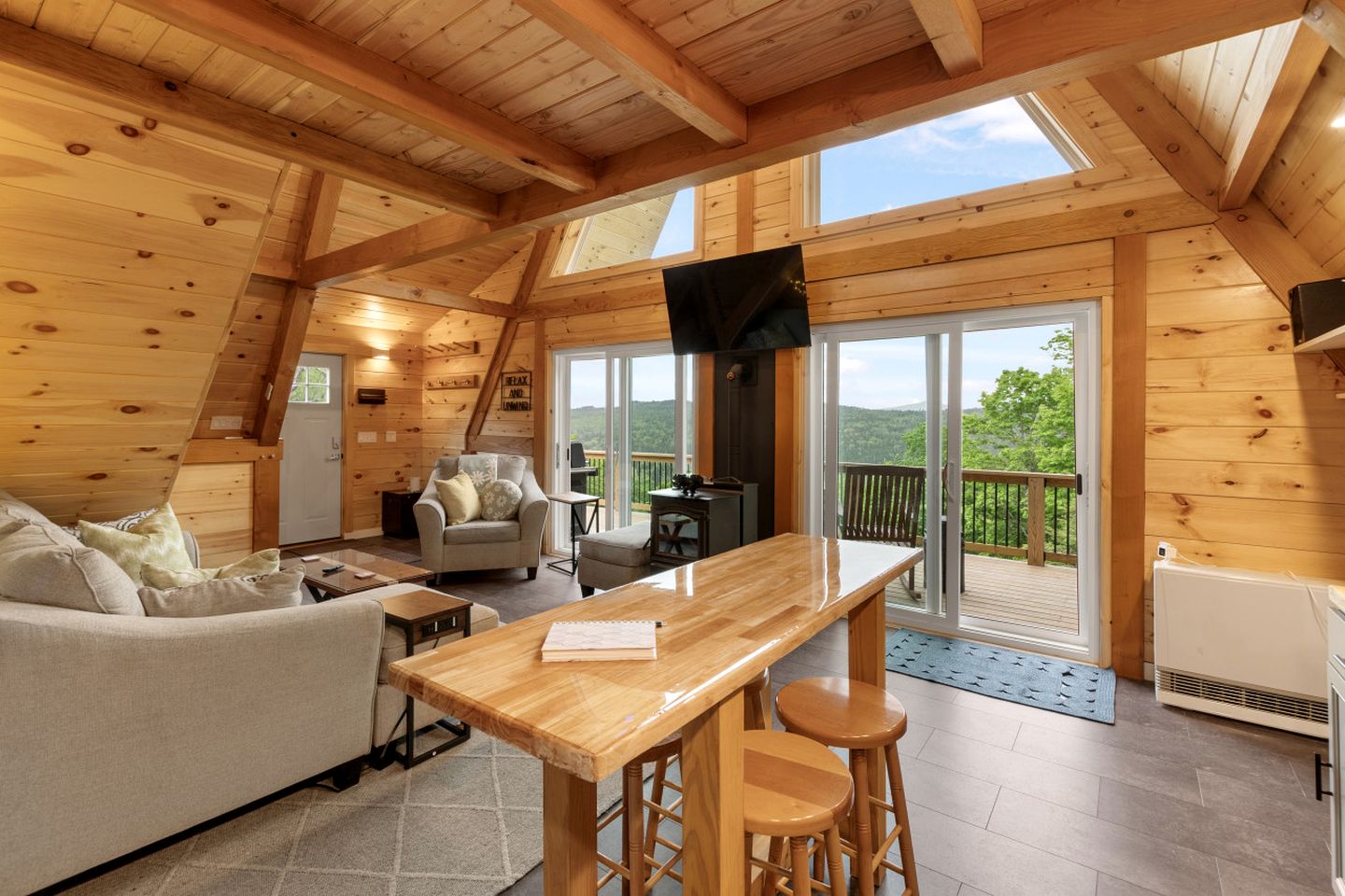 Luxurious A-Frame Cabin Nestled Among Spectacular Nature in New Hampshire