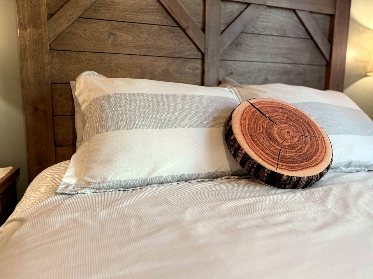 Gorgeous Modern Vacation Rental with Game Room Surrounded by Nature in Madison, New Hampshire