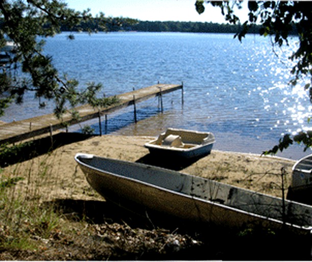 Cabins (Rhinelander, Wisconsin, United States)