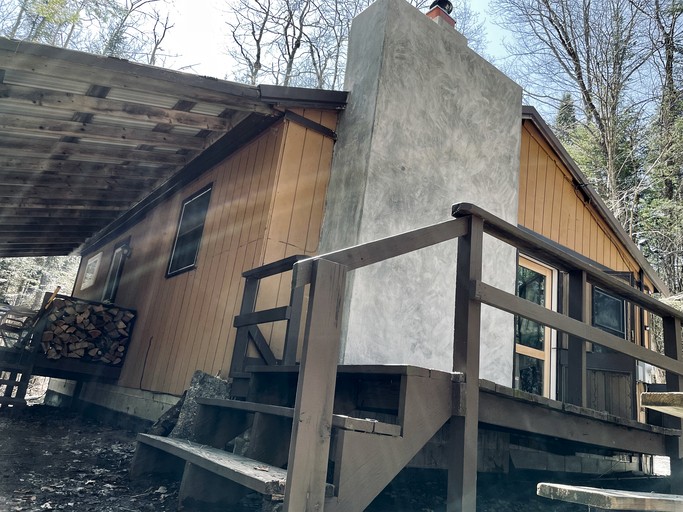 Radiant Cabin Sanctuary near Adirondack Mountains in New York