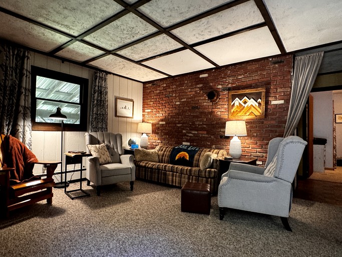 Vacation Rentals (United States of America, Webb, New York)