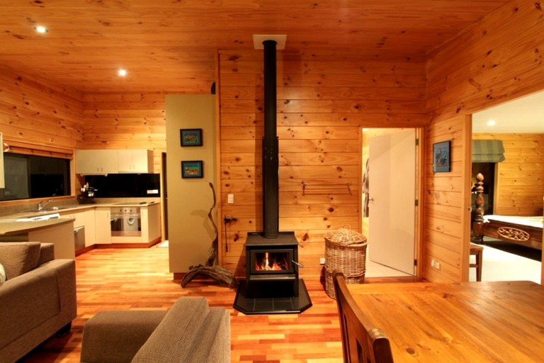 Cottages (Westport, South Island, New Zealand)