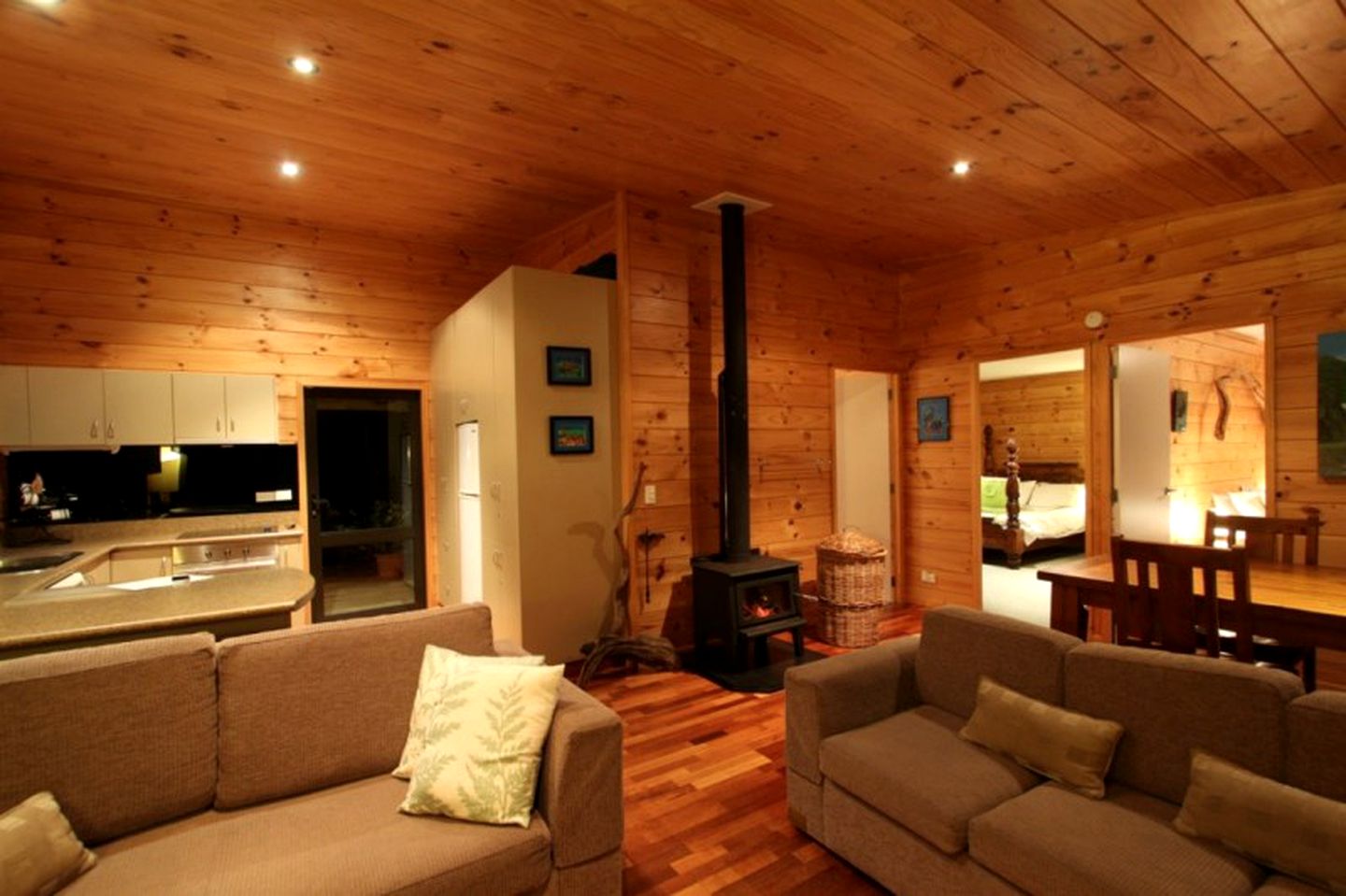 Modern and Spacious Family Cottage in Westport, New Zealand