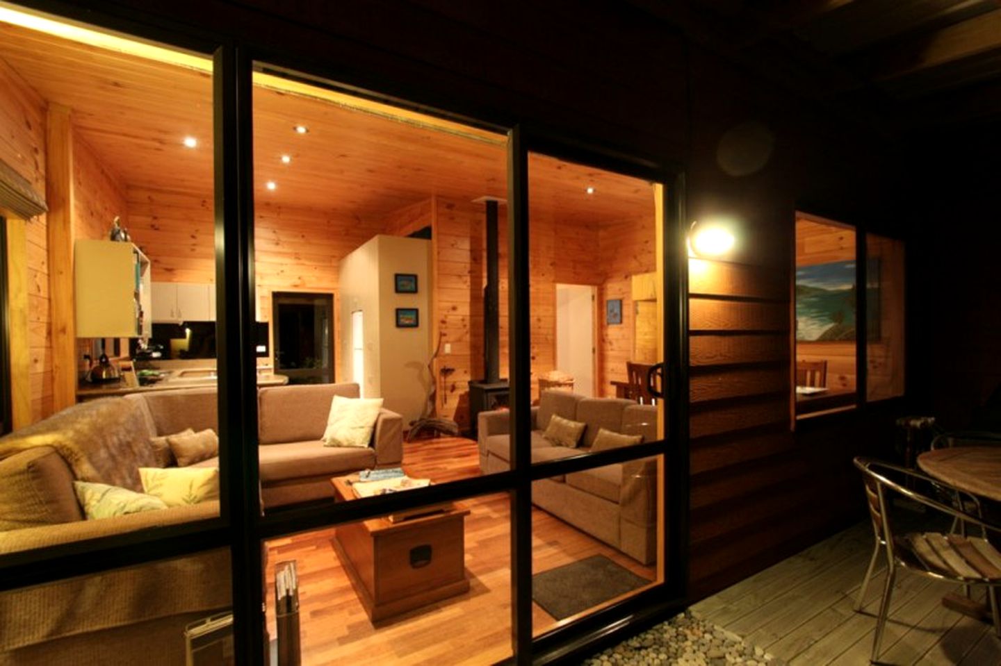 Modern and Spacious Family Cottage in Westport, New Zealand