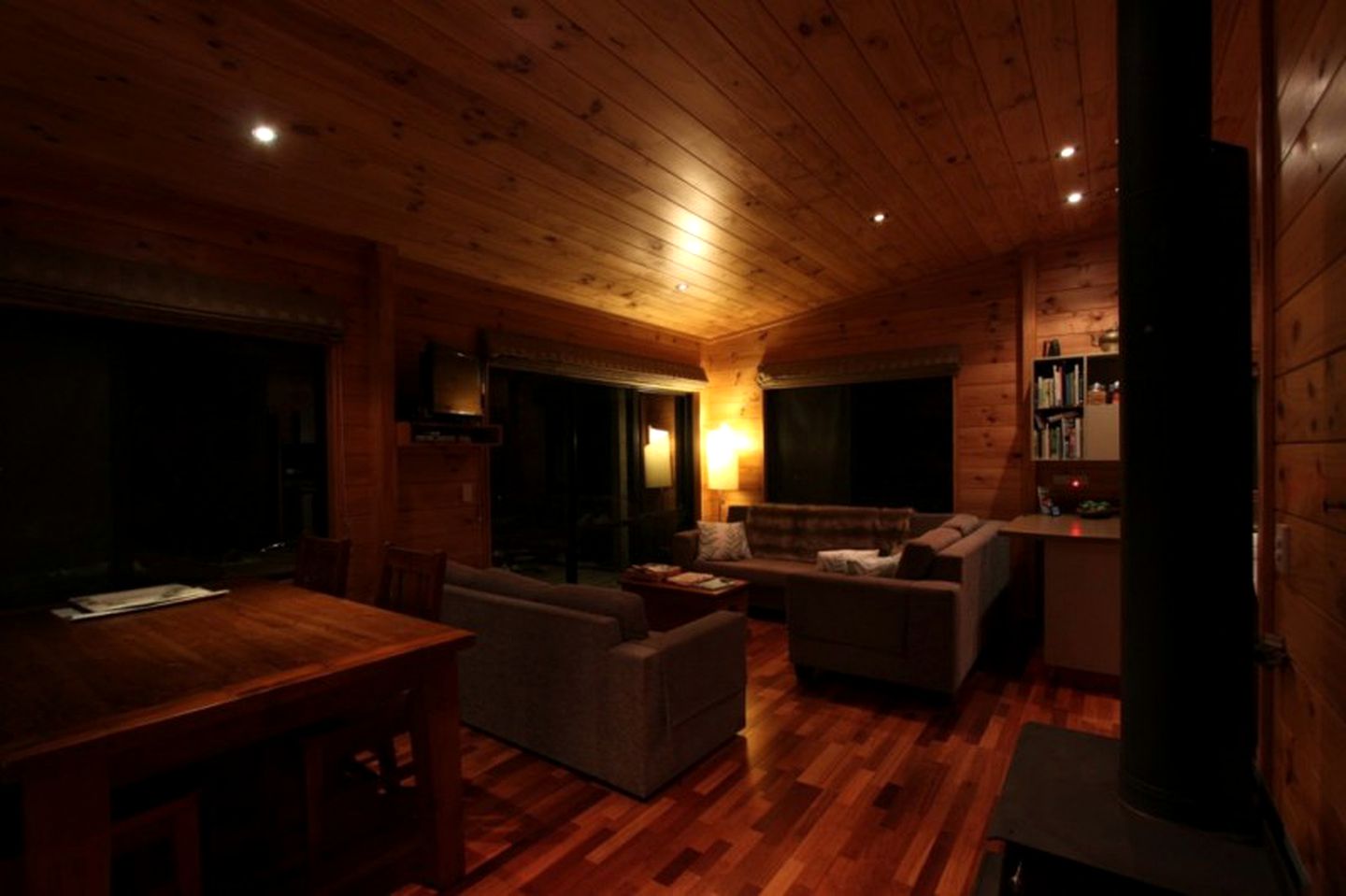 Modern and Spacious Family Cottage in Westport, New Zealand