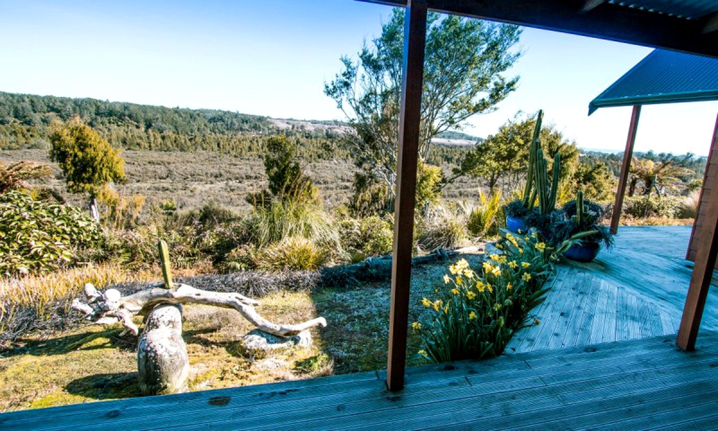Rustic Room Rental in Lodge with Breathtaking Views near Greymouth, New Zealand