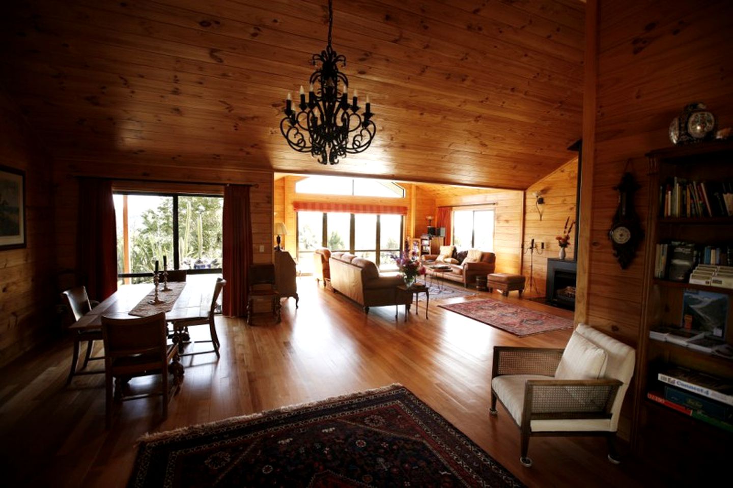 Idyllic Room for Two in a Rustic Lodge near Westport, New Zealand