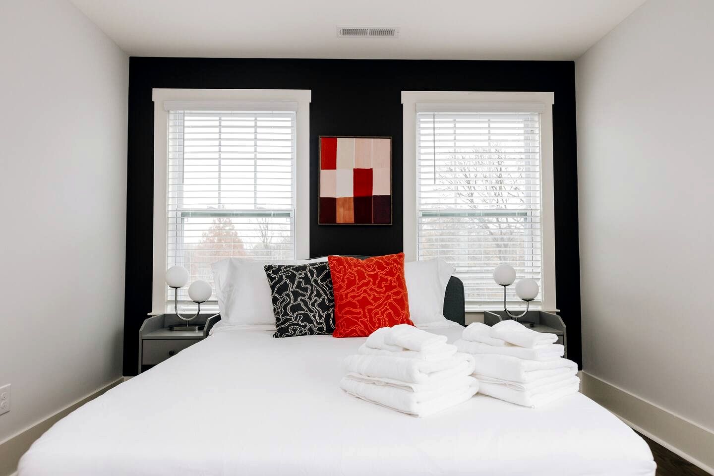Radiant Urban Vacation Rental Sanctuary near Catawba River in North Carolina