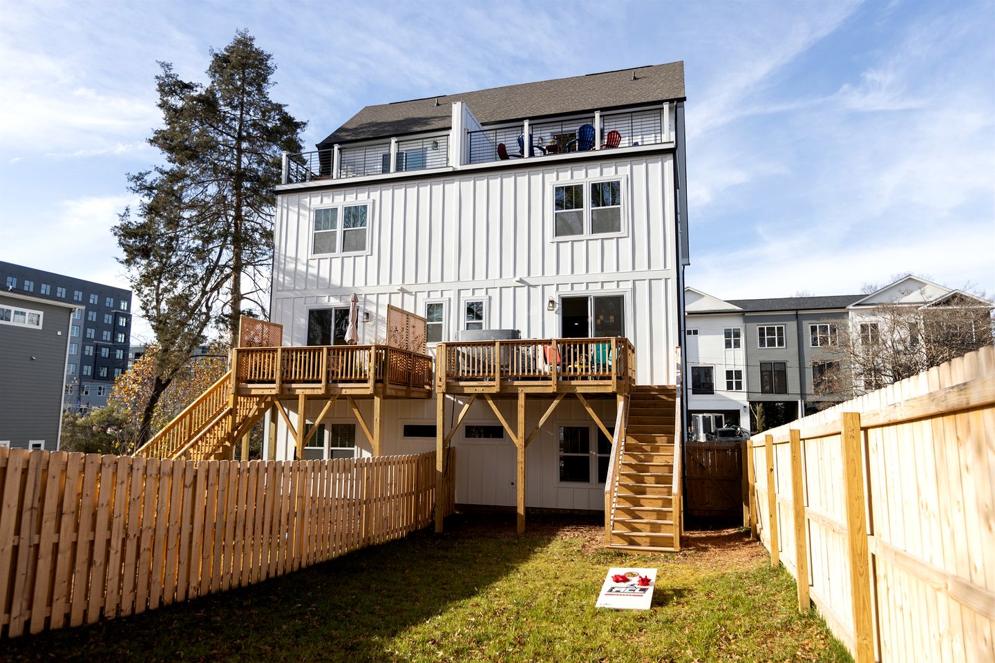 Radiant Urban Vacation Rental Sanctuary near Catawba River in North Carolina